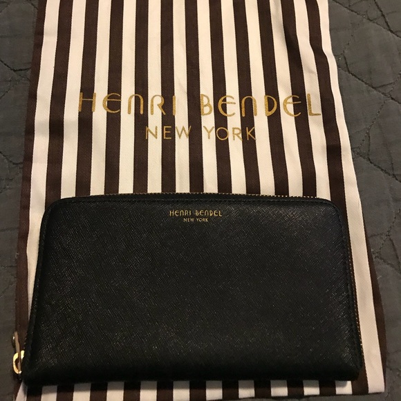 henri bendel Handbags - Henry Bendel wallet